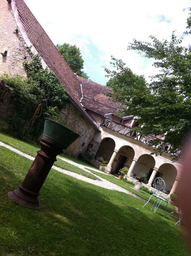 Bed and Breakfast La Chapelle Du Domaine Saint-Loup-Geanges Exterior foto